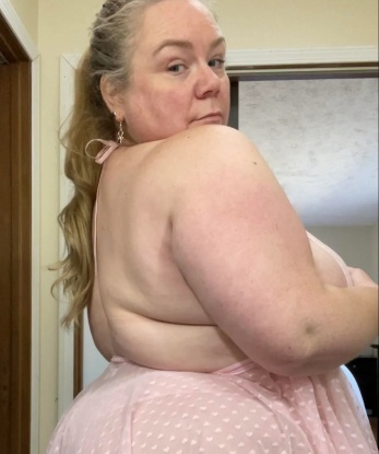 Я знаю, как доставить удовольствие и сделать твои самые сокровенные фантазии реальностью. В моих нежных объятиях ты ощутишь полное расслабление и блаженство. Мои услуги направлены на то, чтобы удовлетворить все твои потребности и желания. 🌟 Я реализую твои самые скрытые фантазии, обеспечу тебе незабываемые моменты наслаждения. Оставив со мной еще один след 🔥 Только положительные отзывы от моих увлеченных клиентов, которые оценили мою нежность, страсть и профессионализм. 😘 На моих фото ты можешь увидеть всю мою красоту и сексуальность. Я живу в Москве и готова быть твоей истинной развратной госпожой. Доверься мне и мы сделаем ночь незабываемой! 🌃😉 2590, 53 года